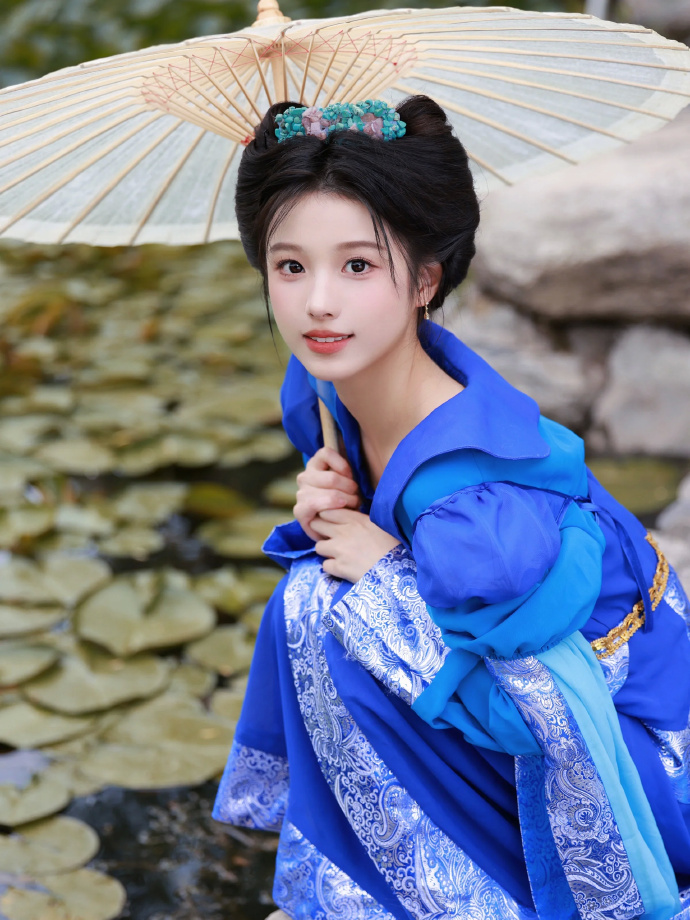 罗小黑战记2 封面